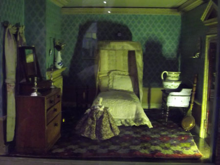 кукольный домик грелка для кроваати англия