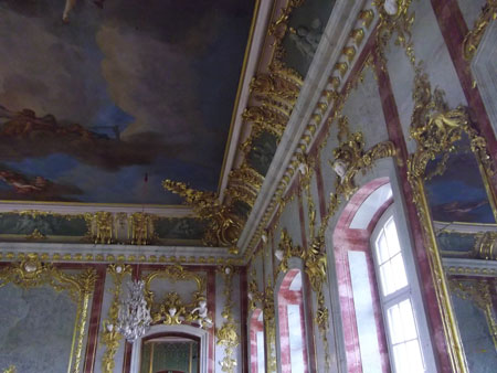 Рундальский дворец золотой зал